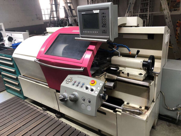 Gildemeister Zyklusdrehmaschine NEF 320