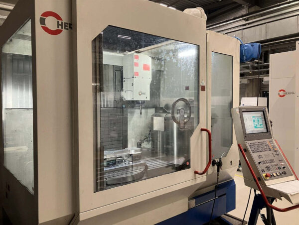 Hermle / 5 Achsen simultanfähig U 1130